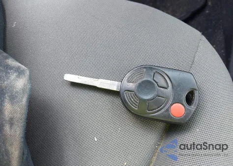 2015 Ford Escape Se z USA, uszkodzony, nr VIN 1FMCU0G93FUA15689